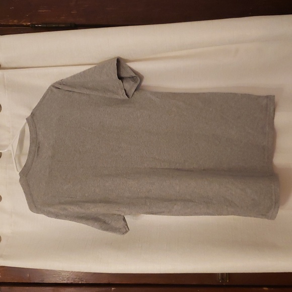 Kansas University Mom gray short sleeve  t-shirt size medium by Unwind - Picture 5 of 8